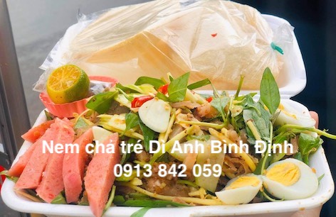 gỏi tré trộn nem chua Bình Định